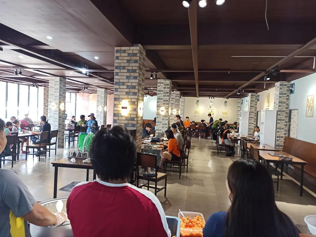 **** Hotel Emmaus Condotel Angeles Philippines
