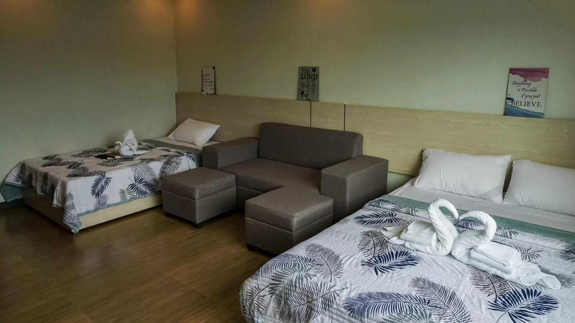 Emmaus Condotel Angeles